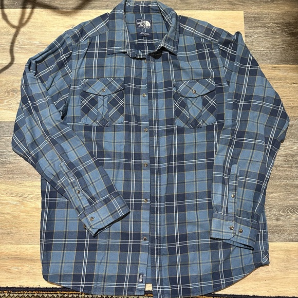 North Face men’s flannel, XL - Picture 1 of 3